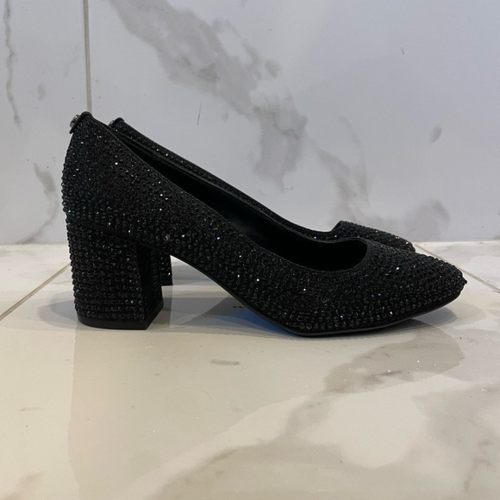 Micheal Kors | Black Arabella Sparkle Round Toe Classic Elegance Mini Pump Shoe - Picture 3 of 16